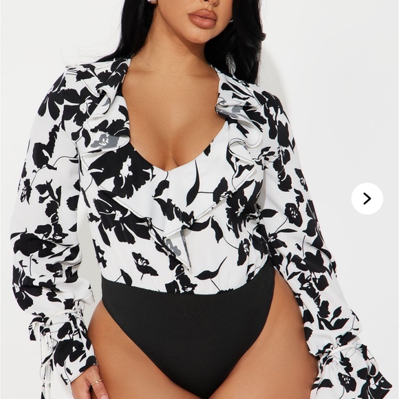 Fashion Nova floral bodysuit black and white - Picture 1 of 5